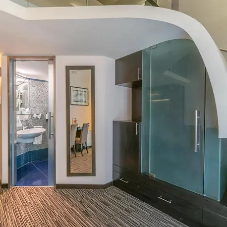 Hotel Western Universo 4*