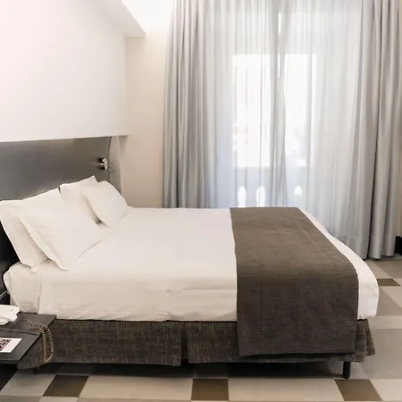 베스트 웨스턴 플러스 유니베르소 호텔