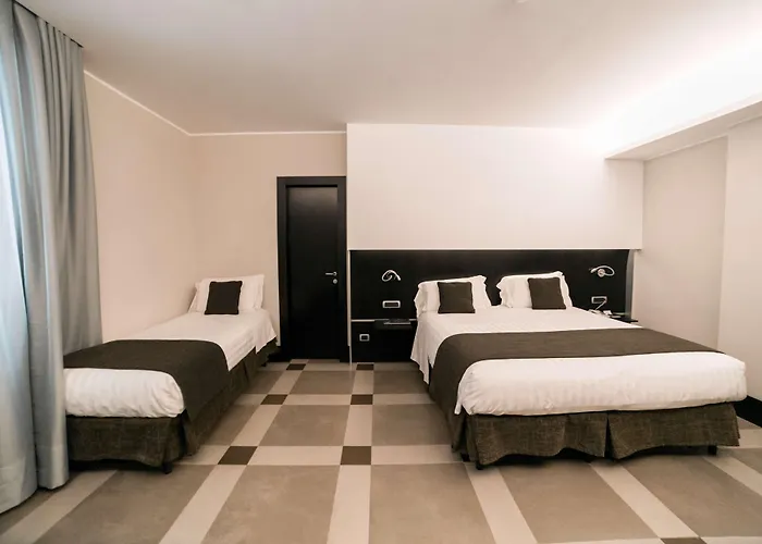 بيست ويسترن بلص يونيفيرسو 4*