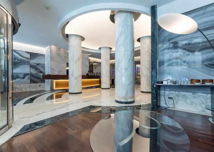 فندق بيست ويسترن بلص يونيفيرسو 4*