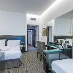 Western Universo Hotel 4*