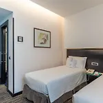 Western Universo Hotel 4*
