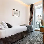 Western Universo Hotel 4*